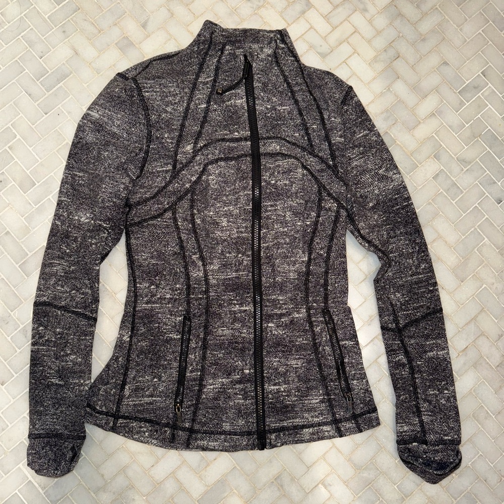 Lululemon jacket size 2